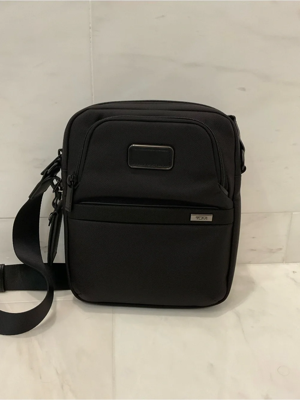 NEW Tumi ALPHA 10.0” MEDIUM FXT Ballistic Nylon Crossbody Bag - BLACK